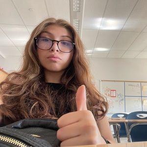 Meet your Posher, Milena